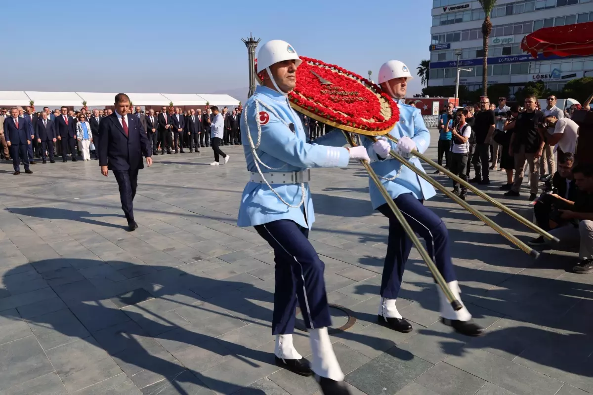 İzmir'de 30 Ağustos Zafer Bayramı coşkusu