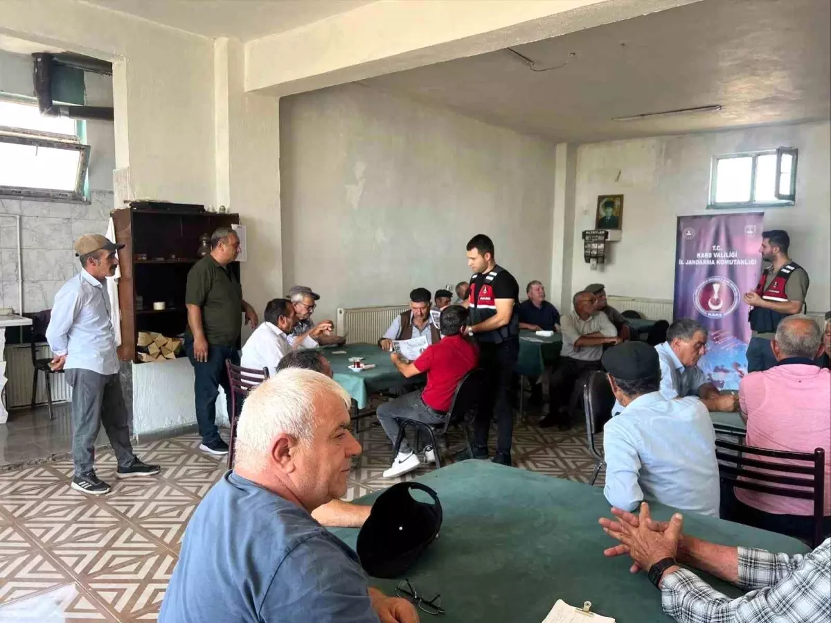 Kars'ta Jandarma, Siber Suçlar ve Dolandırıcılıklar Konusunda Vatandaşları Uyardı