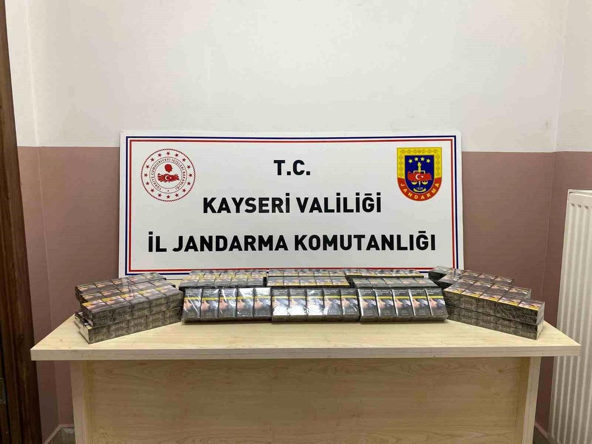 Kayseri'de 3 Tırda 770 Paket Kaçak Sigara Ele Geçirildi