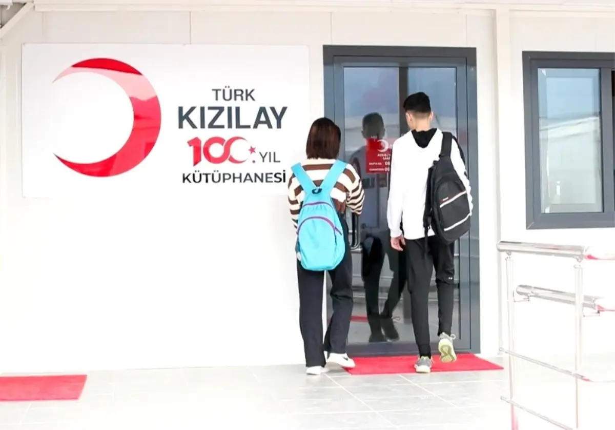Türk Kızılay, Deprem Bölgesinde 504 Öğrenciyi Üniversiteye Yerleştirdi