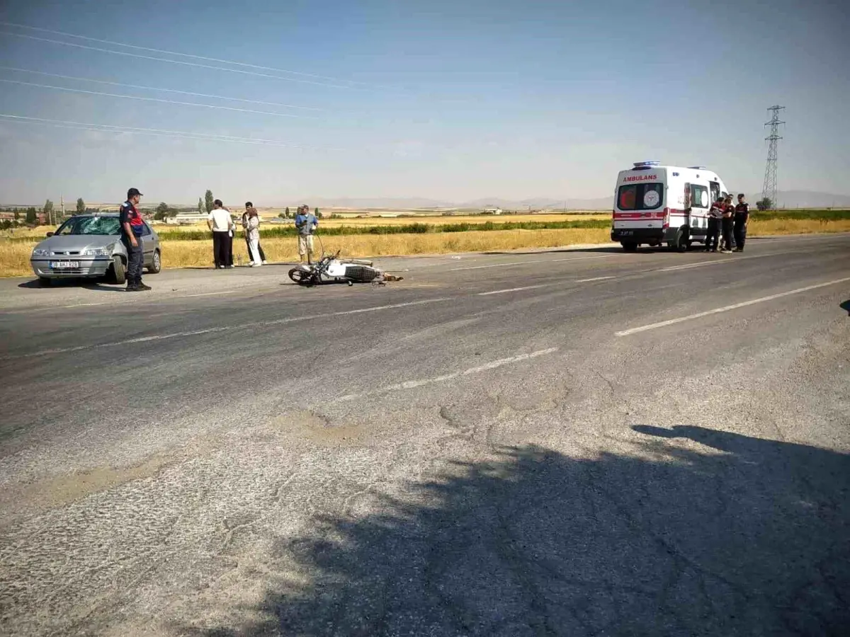 Kayseri'de Motosiklet ve Otomobil Çarpıştı: Bir Yaralı