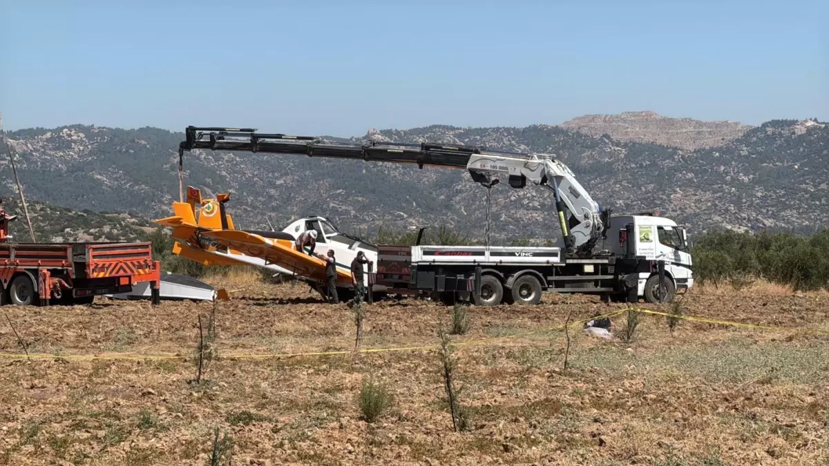 Yangın Söndürme Uçağı Zorunlu İniş Yaparken Kaza Kırıma Uğradı