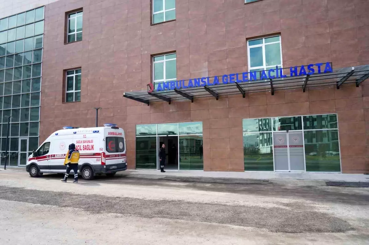 Niğde'de 1 Yaşındaki Çocuk Su Dolu Kovaya Düşerek Hayatını Kaybetti