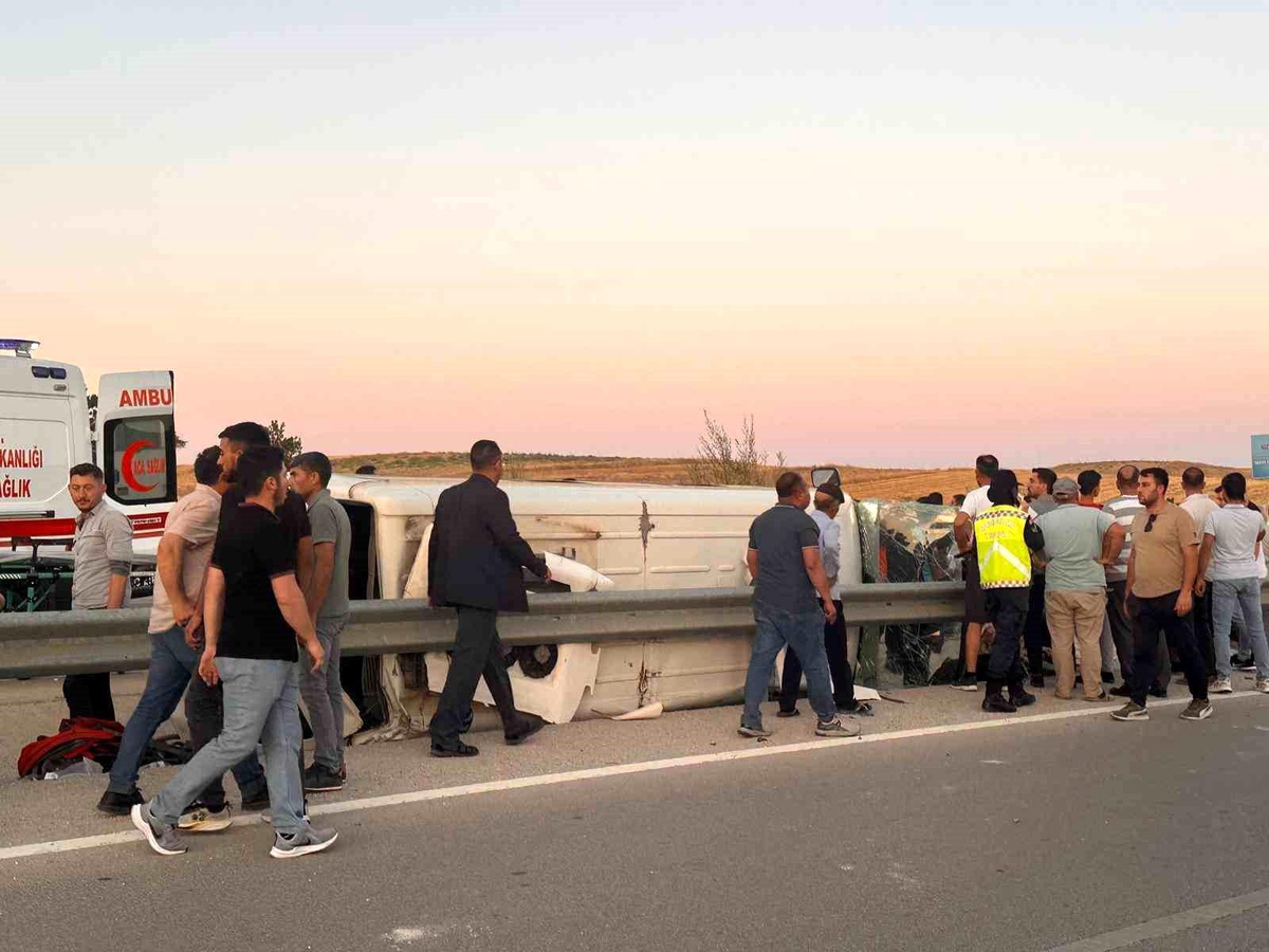 Afyonkarahisar'da Trafik Kazası: 10 Yaralı