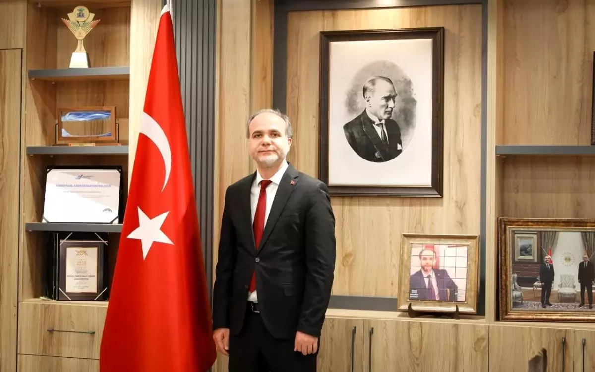 Rektör Uslu'dan 30 Ağustos Zafer Bayramı Kutlama Mesajı