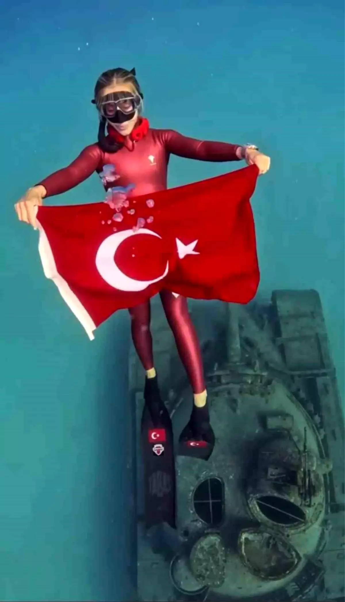 Şahika Ercümen'den Zafer Bayramı'na Özel Dalış