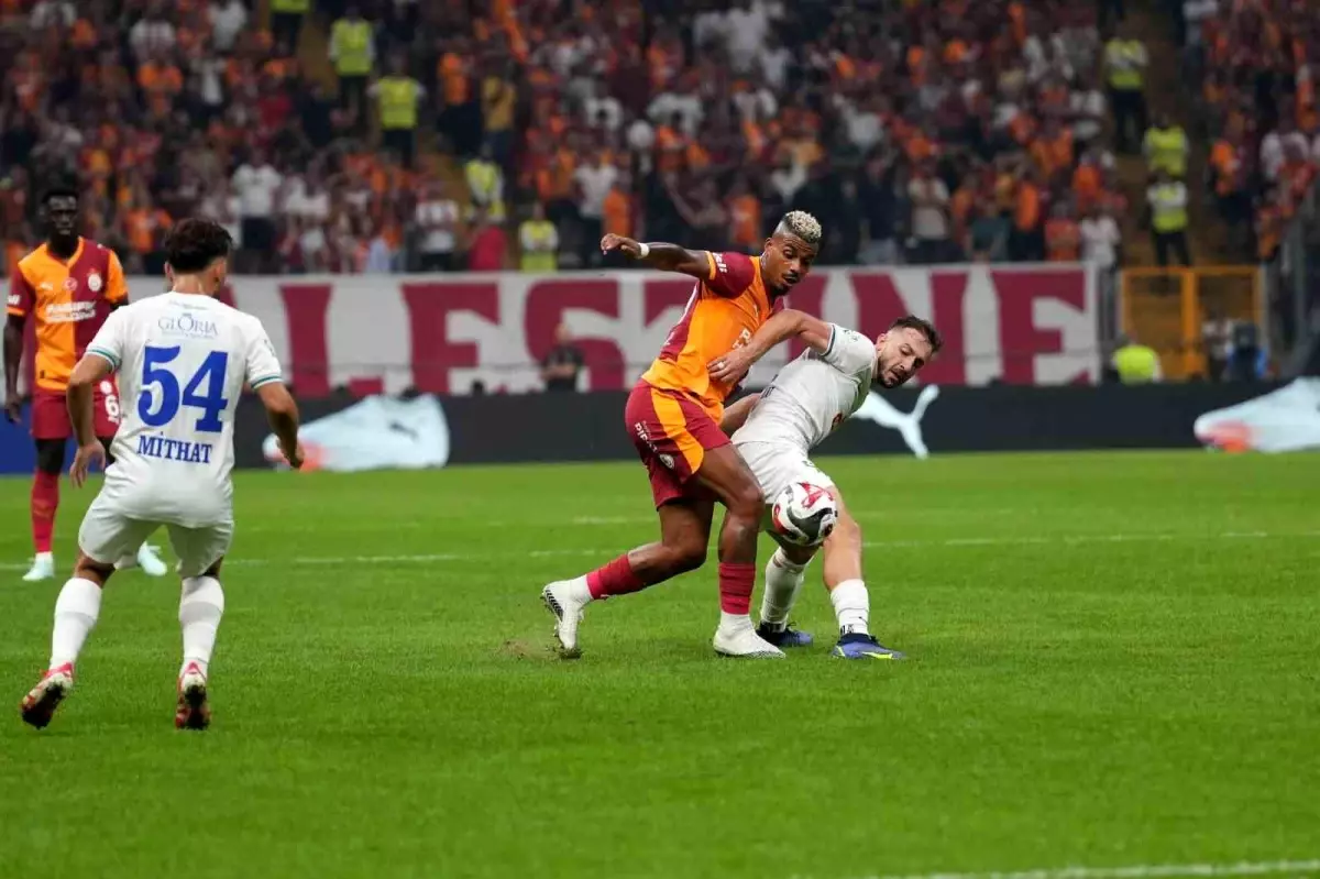 Galatasaray, Çaykur Rizespor'u 1-0 Önde Tamamladı