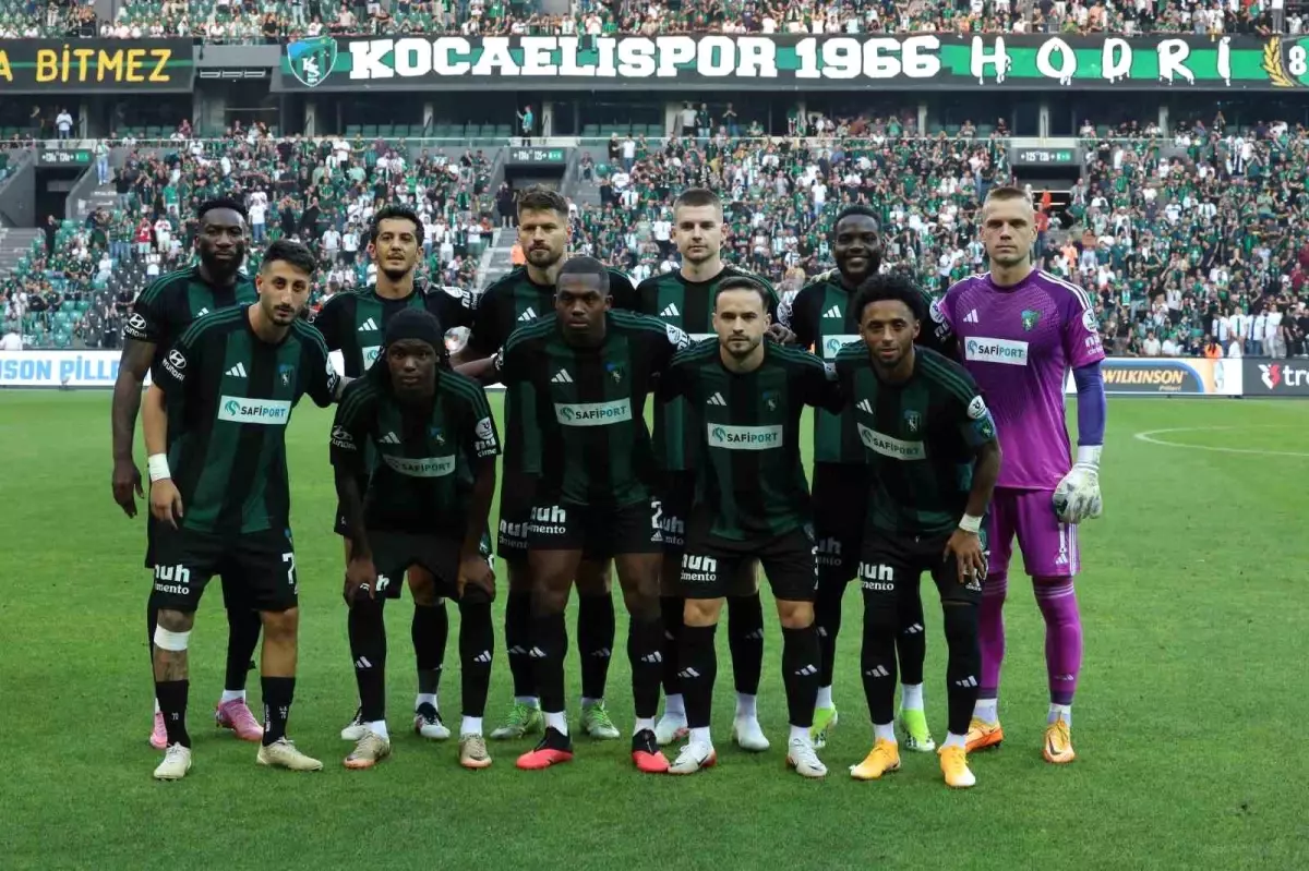 Kocaelispor ve Kayserispor Golsüz Beraberlikle İlk Yarıyı Tamamladı
