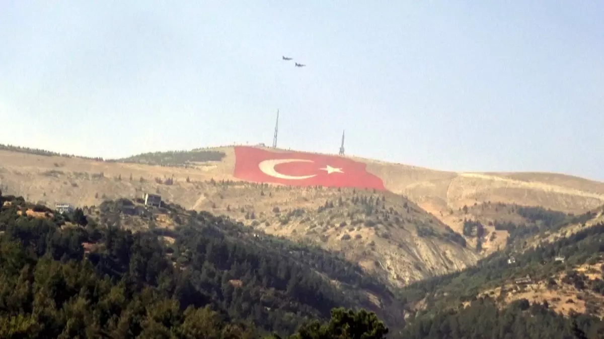 Kahramanmaraş'ta En Büyük Türk Bayrağı Tamamlandı