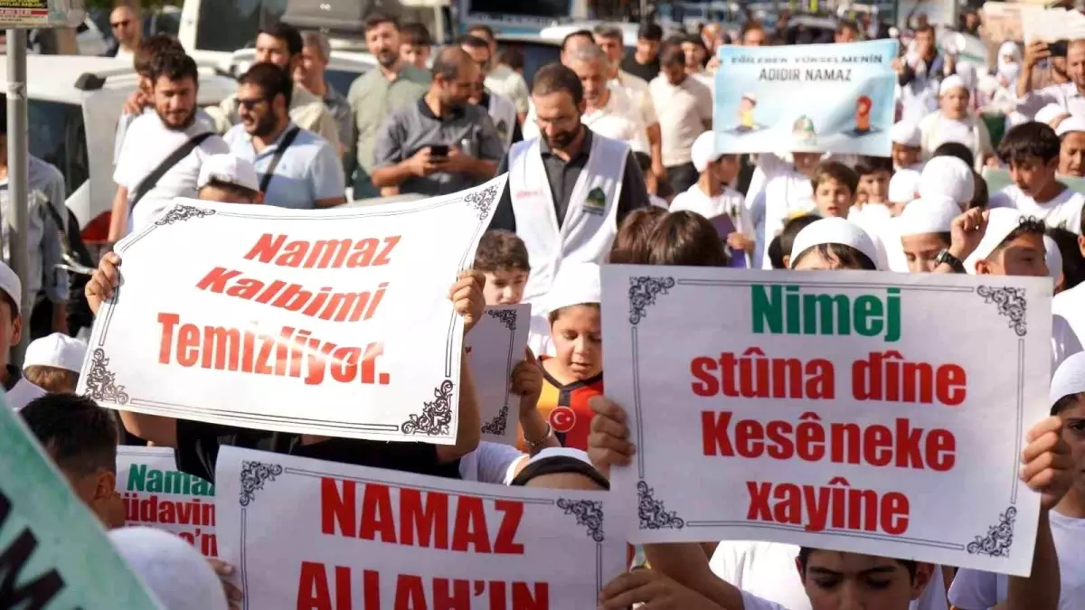 Van'da 'Hayat Namazla Güzeldir' Etkinliği Düzenlendi