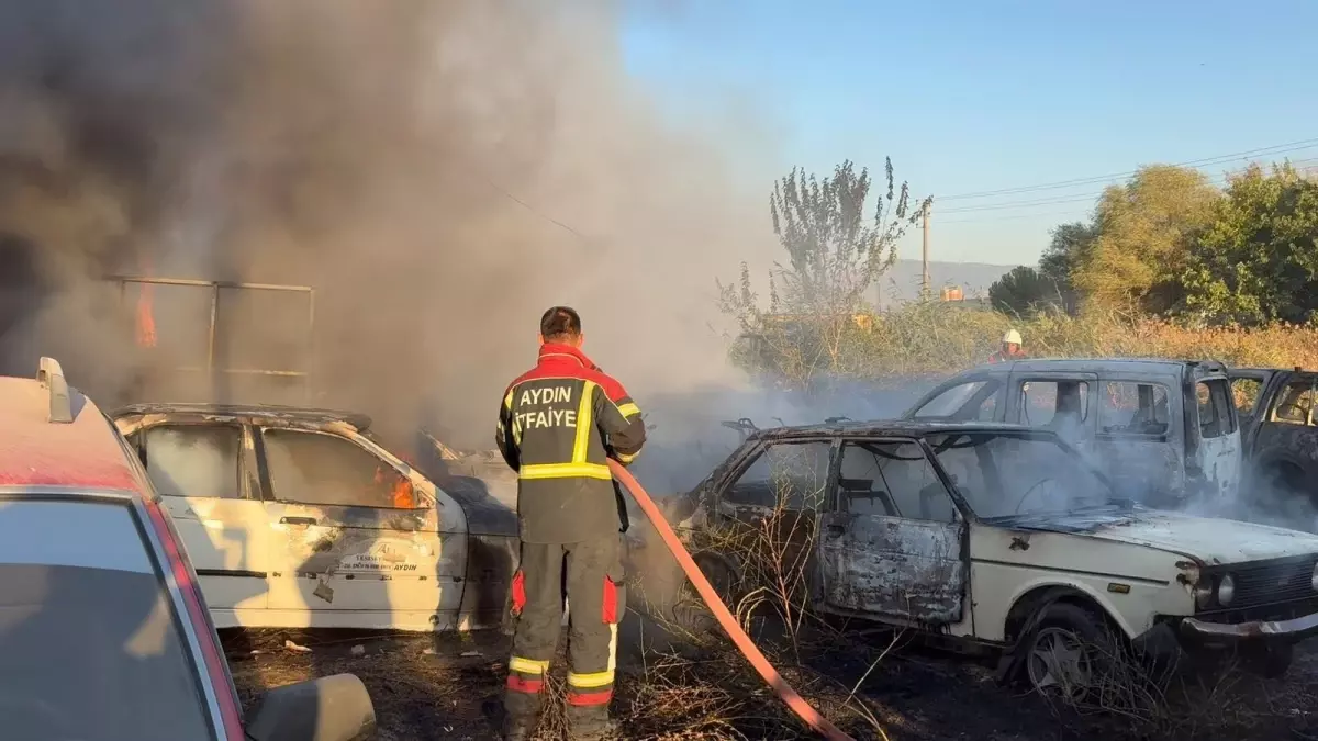 Aydın'da Yediemin Deposunda Yangın: 5 Otomobil ve 30 Motosiklet Yandı