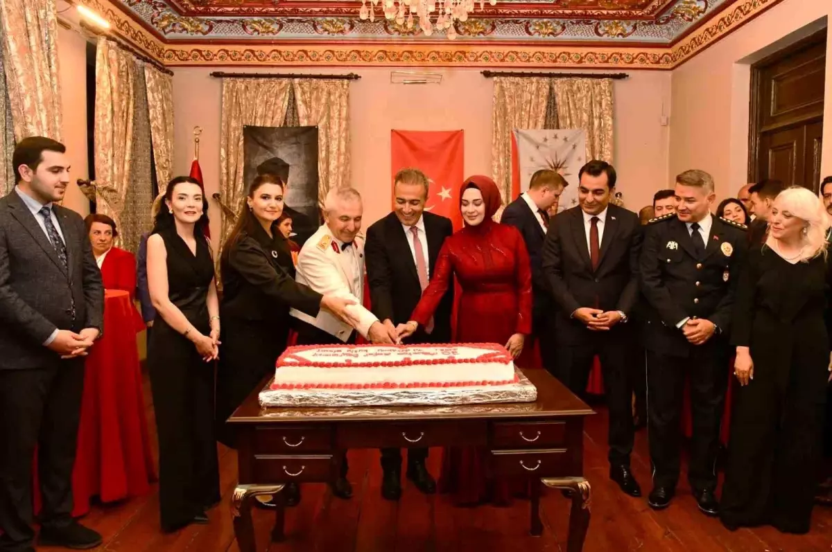 Ardahan Valiliği'nden 30 Ağustos Zafer Bayramı resepsiyonu