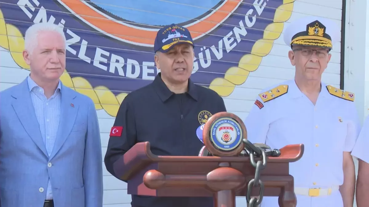 İçişleri Bakanı Ali Yerlikaya, Teknofest Mavi Vatan'da Savunma Sanayisini Değerlendirdi
