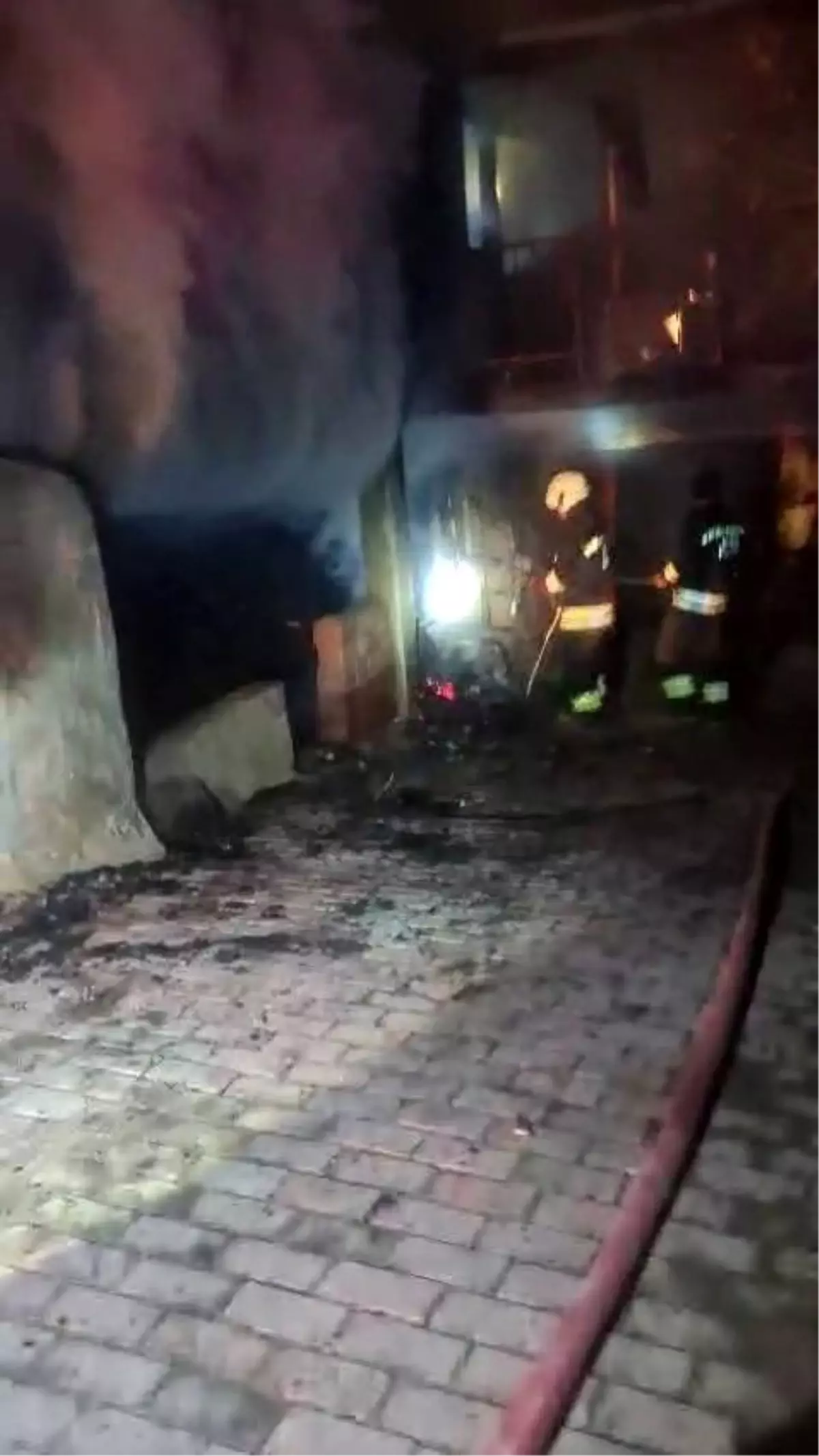 Konya'da Evde Yangın Korku Dolu Anlar Yaşattı