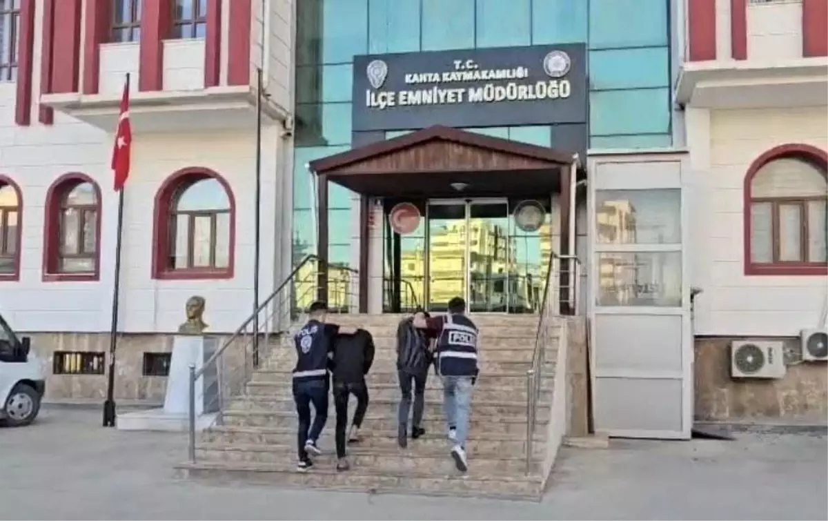 Adıyaman'da Bıçaklama Olayında İki Şahıs Tutuklandı