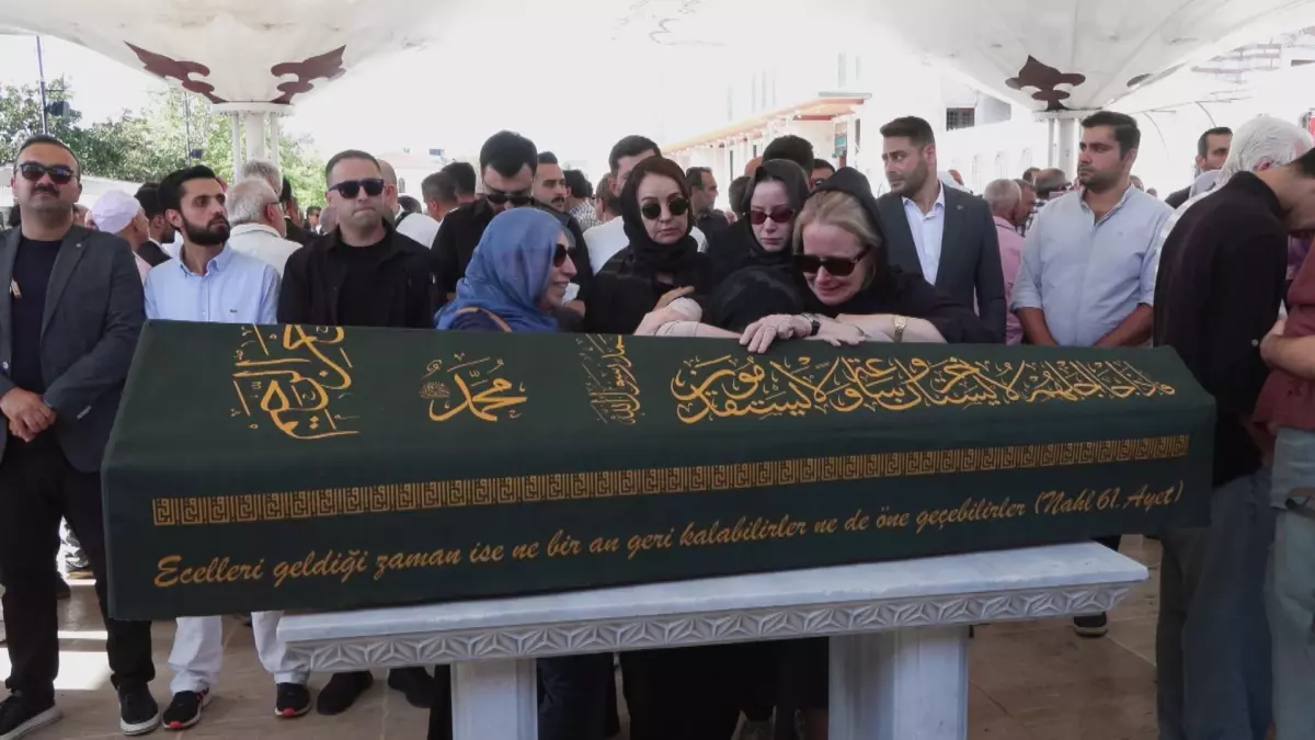 Cumhurbaşkanı Danışmanı Kılıç'ın Kayınpederi Ahmet İlhan Kefeli Son Yolculuğuna Uğurlandı