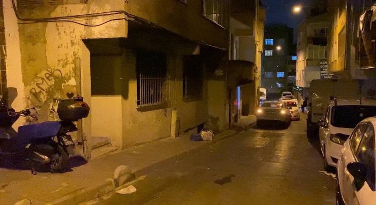 Esenler'de Balkonunda Erkek Cesedi Bulundu