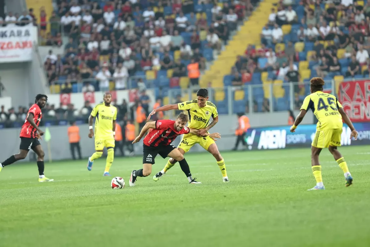 Fenerbahçe, Gençlerbirliği'ni 3-1 Mağlup Etti