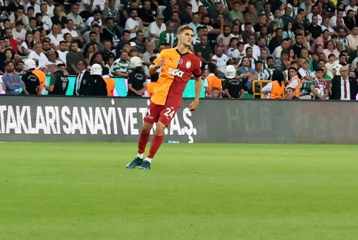 Galatasaray, Elias Jelert'i Southampton'a Kiraladı