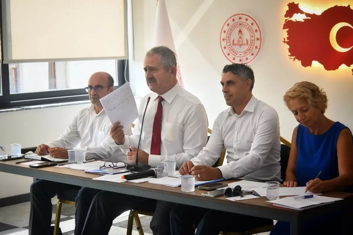 Kuşadası'nda 2025-2026 Eğitim Yılı Hazırlıkları Toplantısı