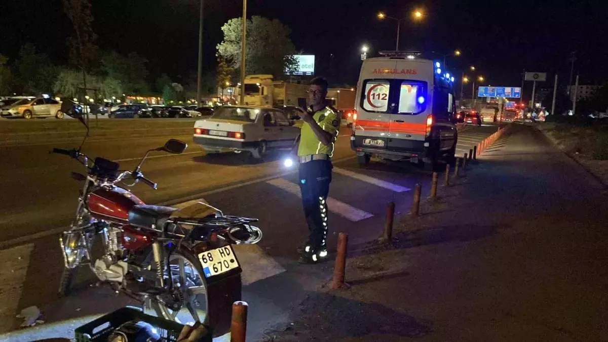 Aksaray'da Trafik Kazası: Motosiklet Sürücüsü Yaralandı