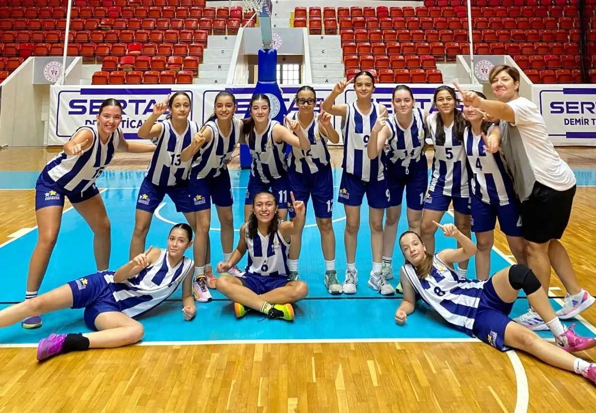 Manisa Kız Basketbol Takımı Türkiye Şampiyonu Oldu