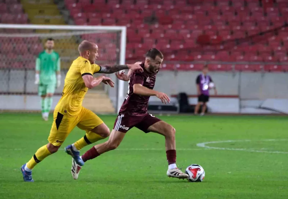 Trendyol 1. Lig: Atakaş Hatayspor ve İstanbulspor 1-1 Beraber Kaldı