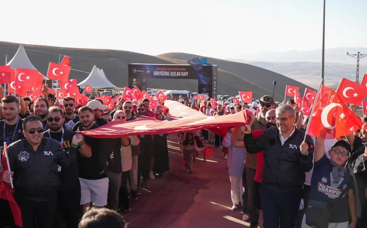 TÜBİTAK Gökyüzü Gözlem Etkinliği Coşkuyla Devam Ediyor