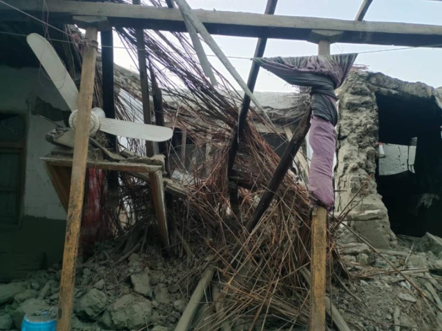 6 lik depremin vurdugu afganistan dan gelen ilk 19000992 664 m
