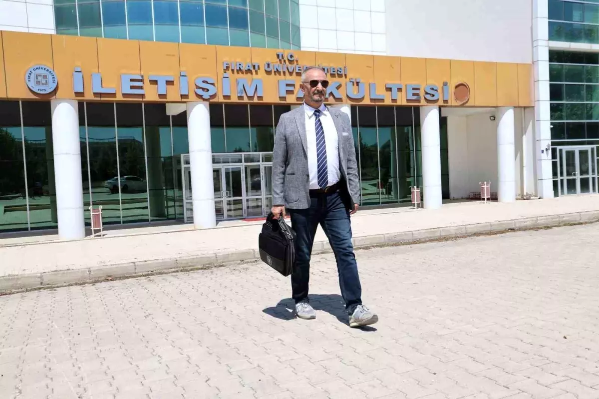 66 Yaşındaki Abdullah Yalınkılıç, 10. Üniversite Serüvenine Başladı