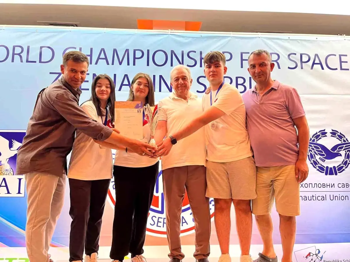 Alaşehirli Sporcular Uzay Modelleri Dünya İkincisi Oldu