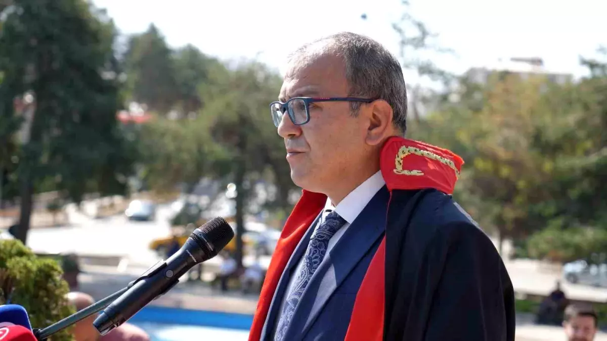 Başsavcı Adem Aydemir; 'Tarafımız şüphesiz hak ve adaletten yana olmalıdır'