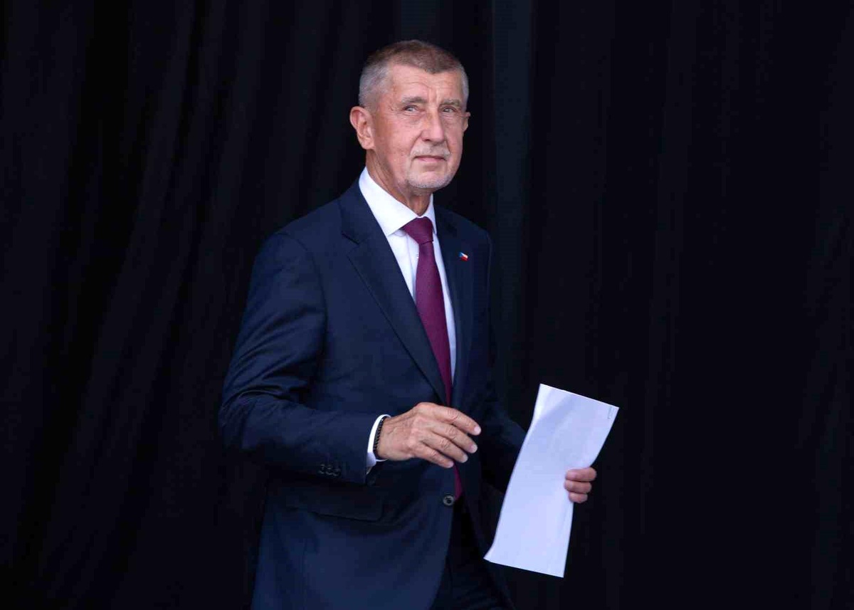 Çekya'da Eski Başbakan Andrej Babis Saldırıya Uğradı