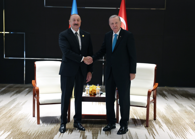 President Erdoğan met with Aliyev in China