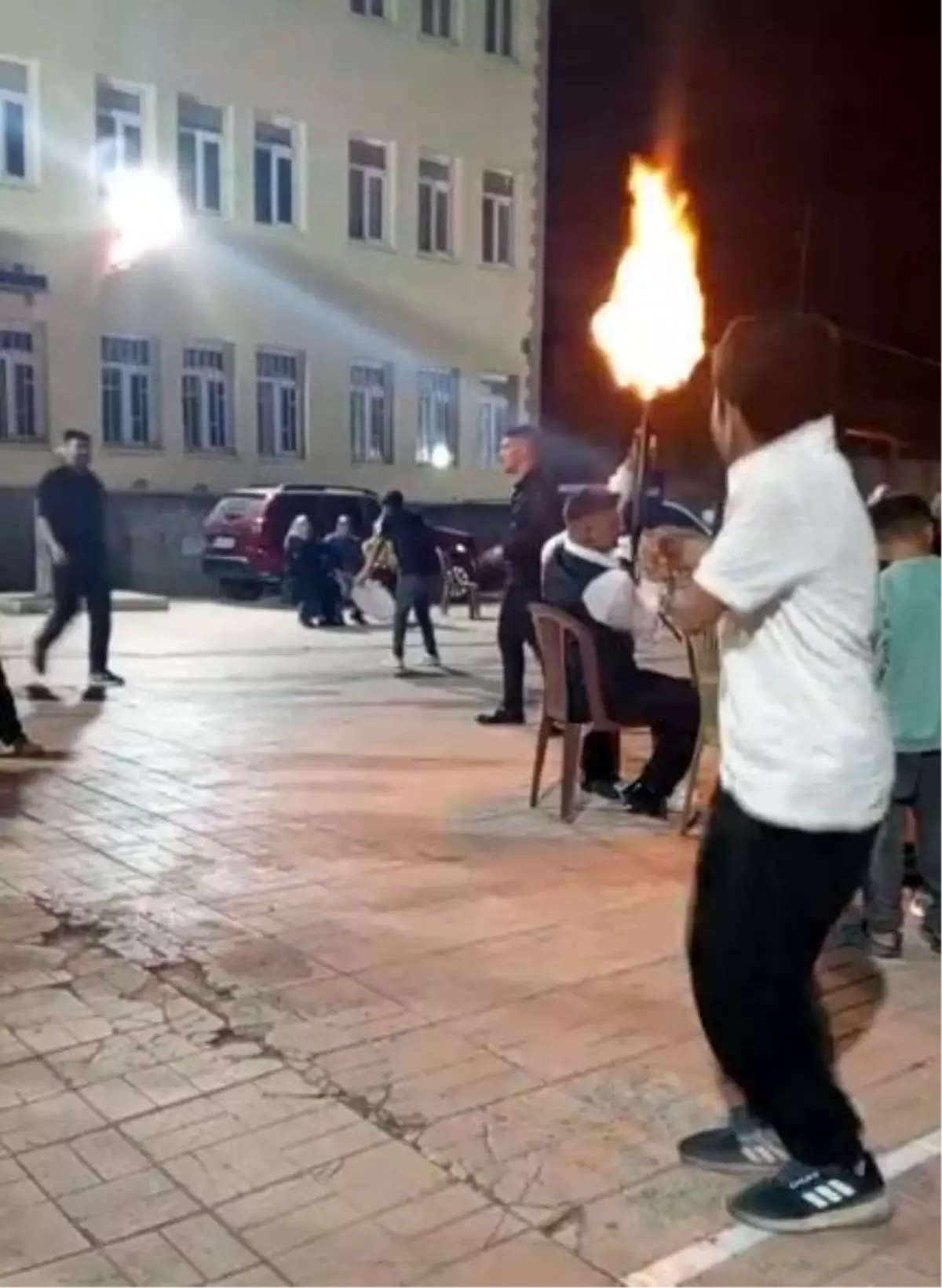 Kahramanmaraş'taki Düğünde Silahla Havaya Ateş Açıldı