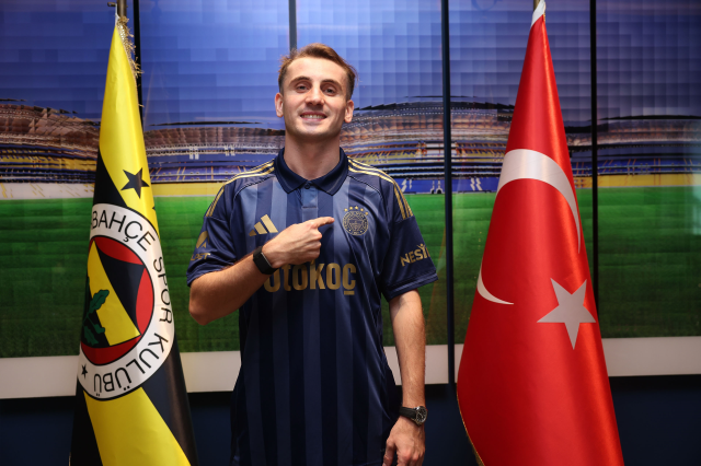 Fenerbahçe signed a 4-year contract with Kerem Aktürkoğlu
