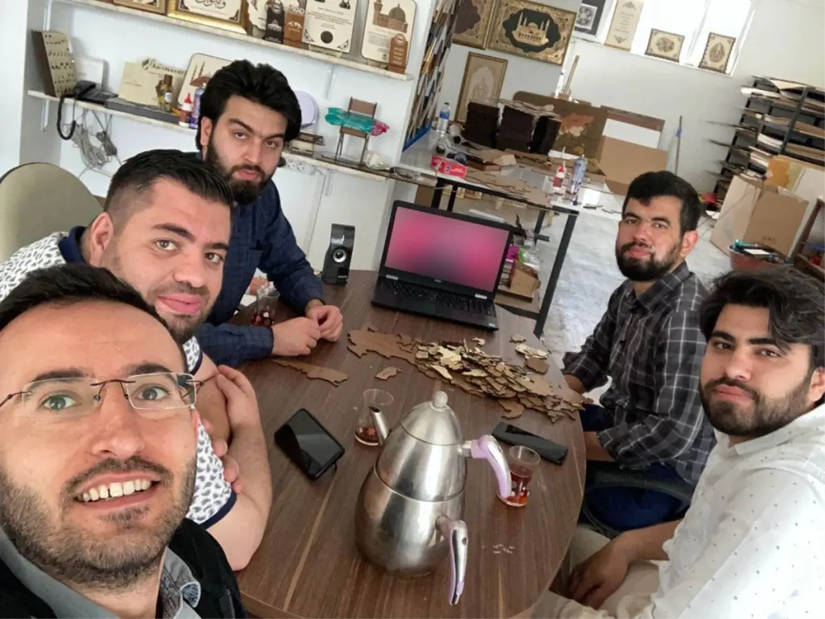 Genç Girişimcilerden Eğitici Oyuncak Üretimi ve İhracat