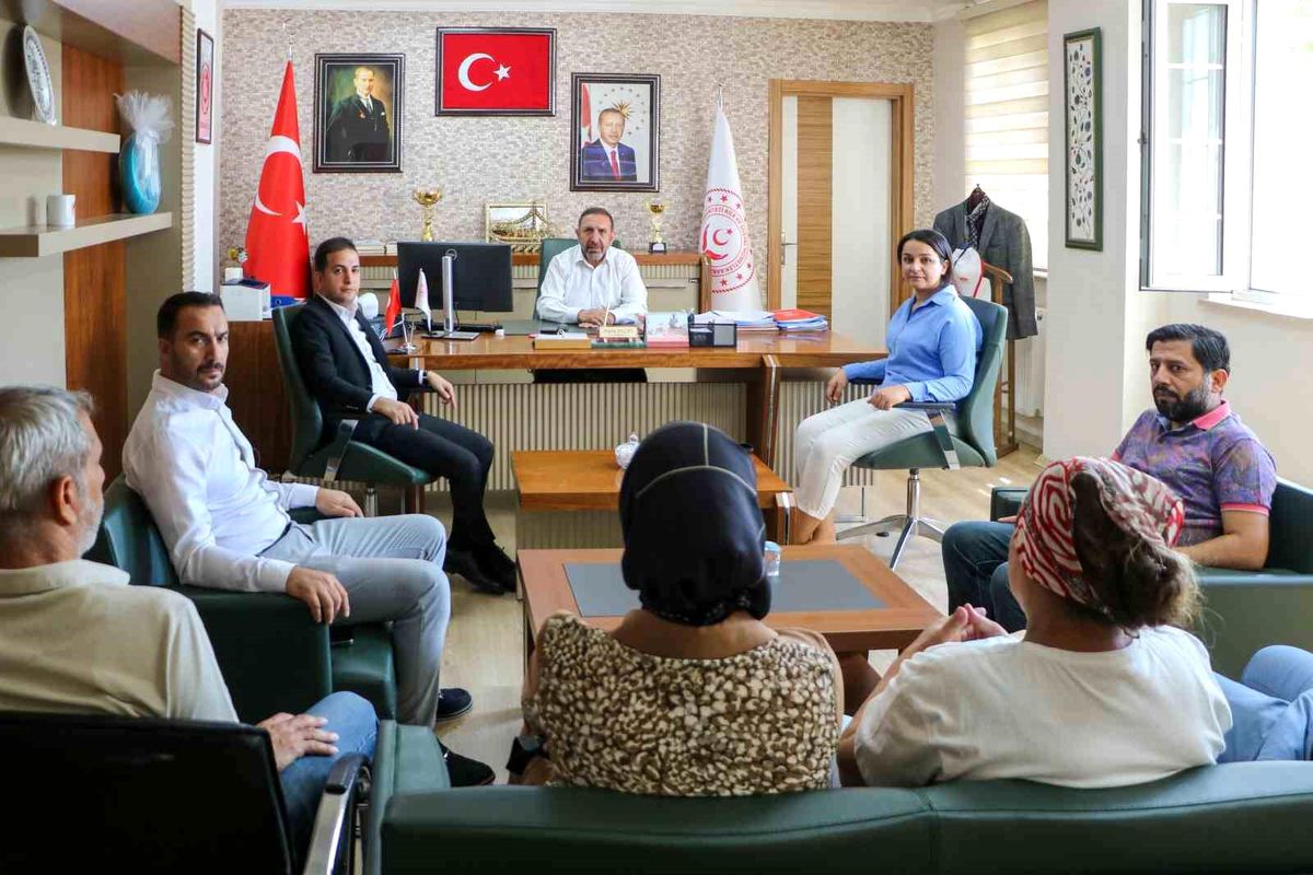 Diyarbakır'dan Taziye Ziyareti: Kazada Hayatını Kaybedenler Anıldı
