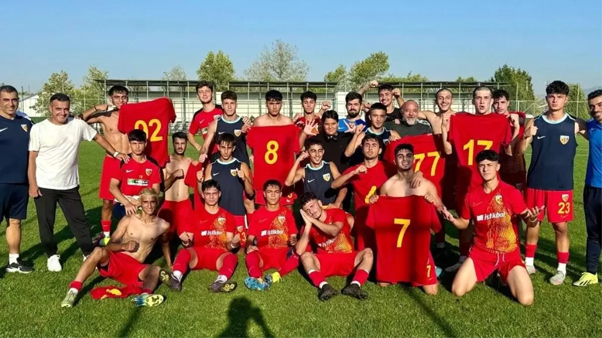 Kayserispor, Kocaelispor'u 7-1 Mağlup Etti