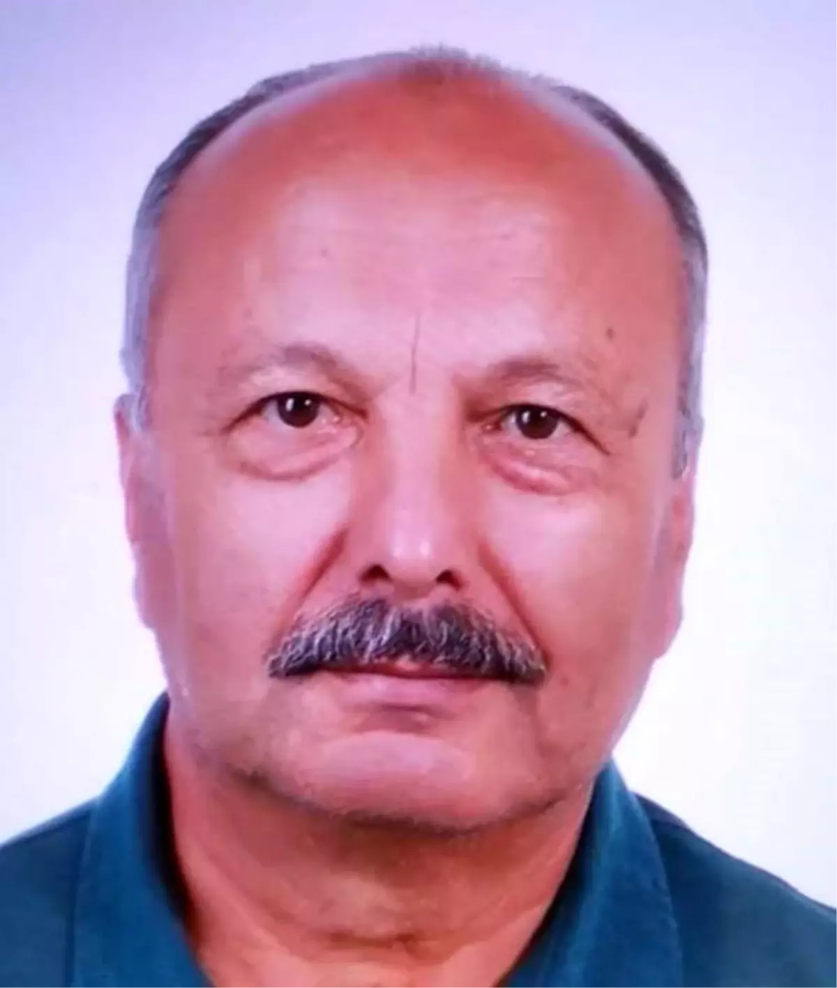 Yolun Karşısına Geçmeye Çalışan Emekli Yarbay Trafik Kazasında Hayatını Kaybetti