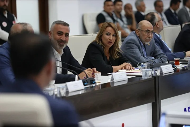 Politics was forgotten! Thanks to Minister Kurum from the CHP mayor and the İYİ Party deputy