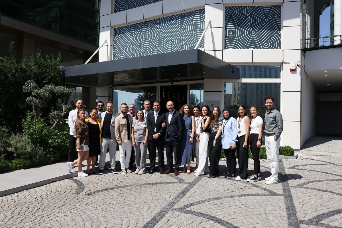 SMİLE Hair Clinic, TEMOS'tan A-Rated Sertifika Aldı