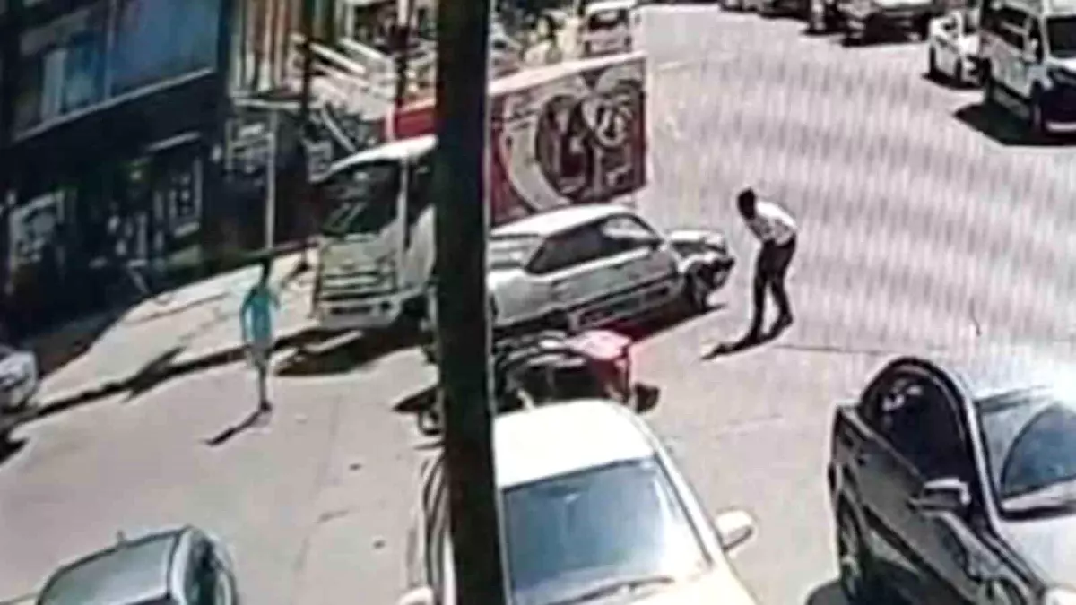 Tekirdağ'da Otomobil ile Motosiklet Çarpıştı: Bir Yaralı