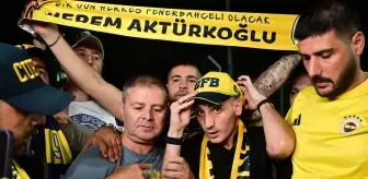 Tepkiler çığ gibi büyüyor! Uçaktan indiği anda sarf ettiği cümleyle Galatasaray taraftarını çıldırttı