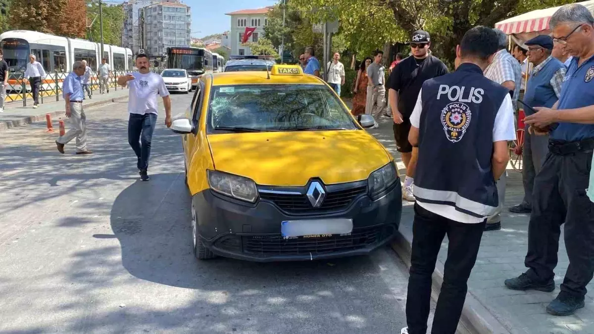 Eskişehir'de Ticari Taksi Yaşlı Adamı Çarptı