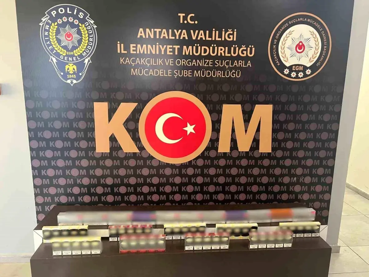 Antalya'da Kaçakçılıkla Mücadele: 712 Bin 440 Makaron Ele Geçirildi