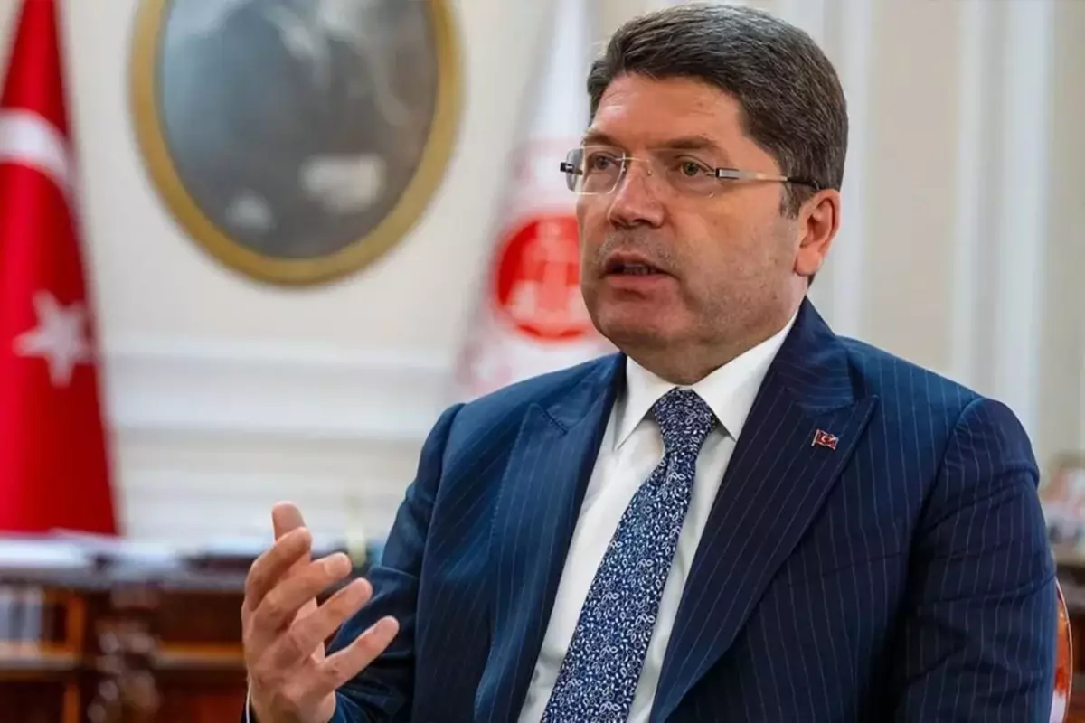 Bakan Tunç’tan CHP’nin İstanbul kongresinin iptaline ilk yorum: İhtiyati tedbir niteliğinde