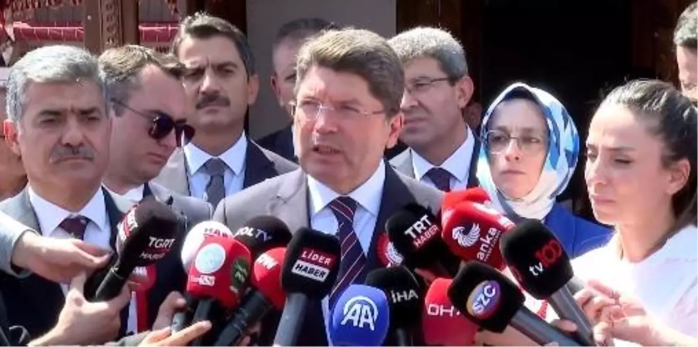 Adalet Bakanı Tunç: Türkiye'de Tek Hukuk Sistemi Vardır