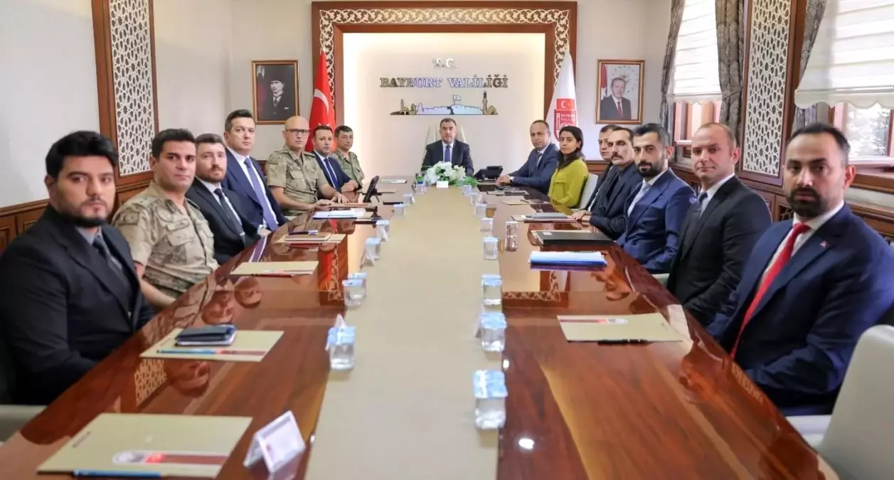 Bayburt'ta Güvenlik ve Asayiş Toplantısı Yapıldı