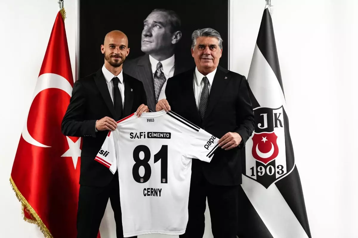 Beşiktaş, Çek futbolcu Vaclav Cerny'yi kadrosuna kattı